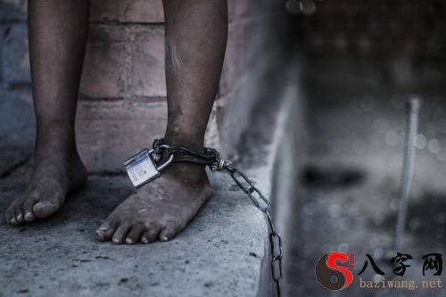 梦见自己被囚禁